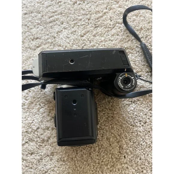 Olympus OM-1MD 35-70mm SLR Camera Zuiko MC Auto-S 1.8 Camera - Picture 9 of 10